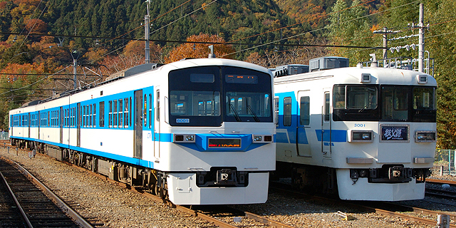 S@Ȃ3000n